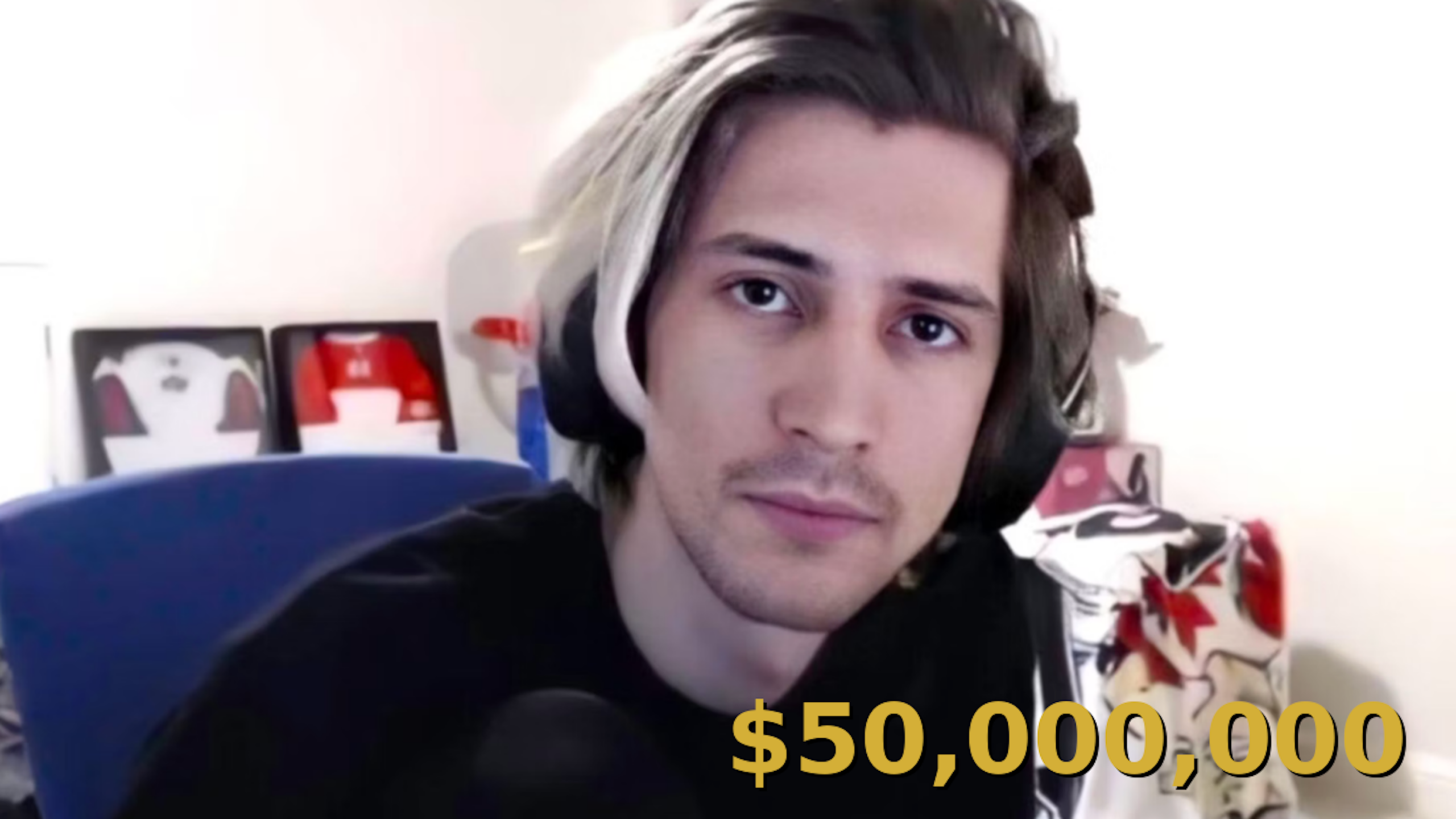 Richest streamer xQc net worth Kick deal streaming setup image