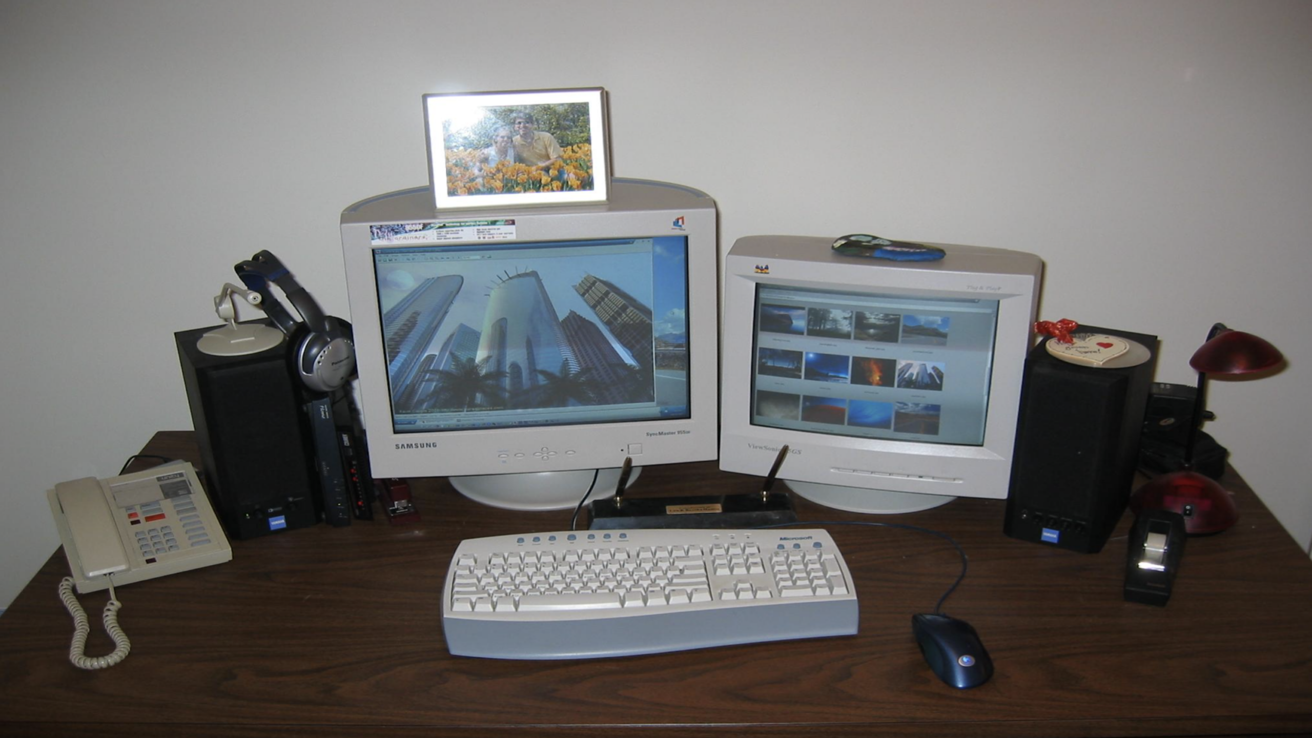 gaming dual monitor setup 2000s keyboard mouse speakers nostalgic desk