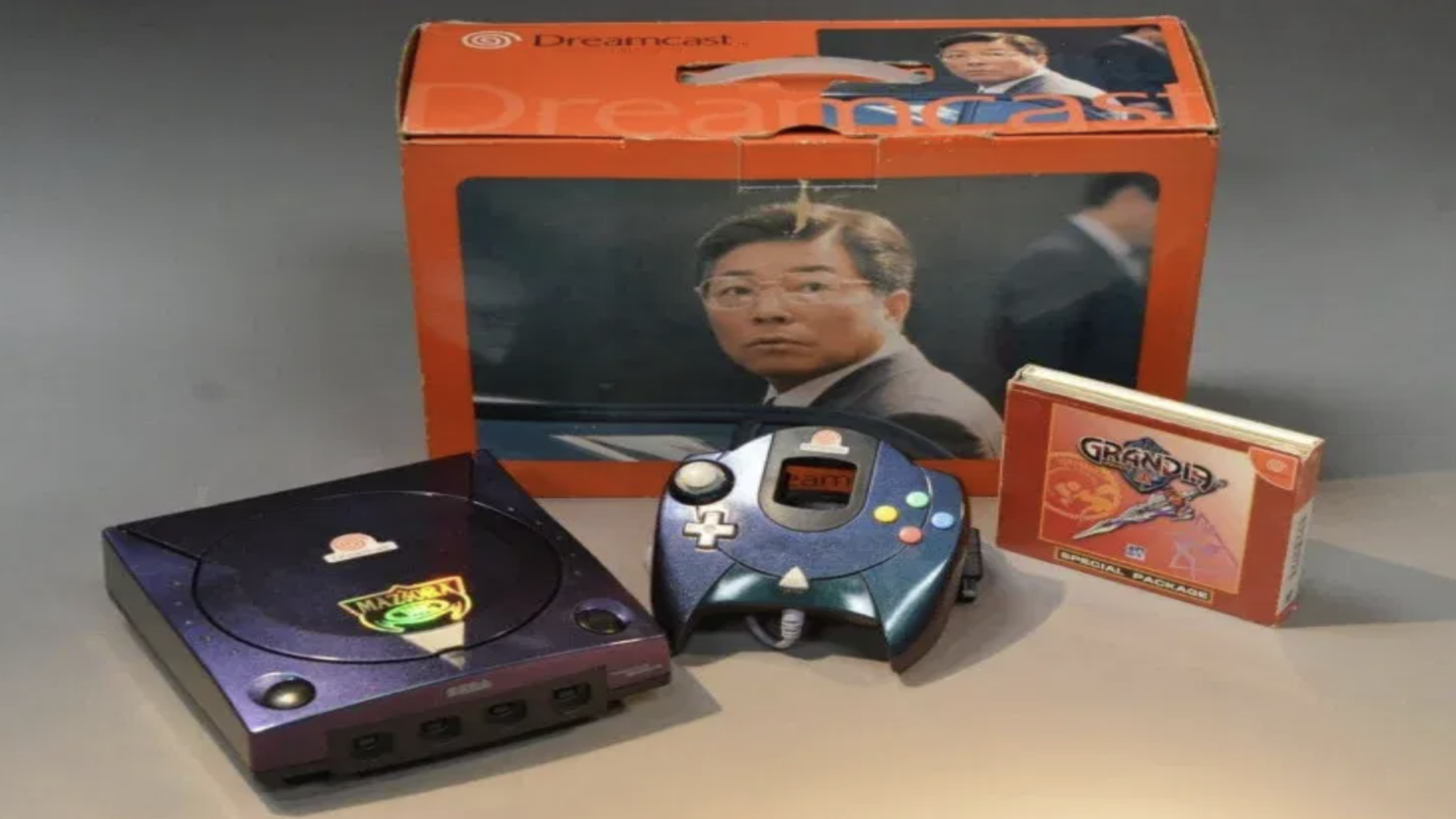  Majora Mask Dreamcast special edition console (1999)
