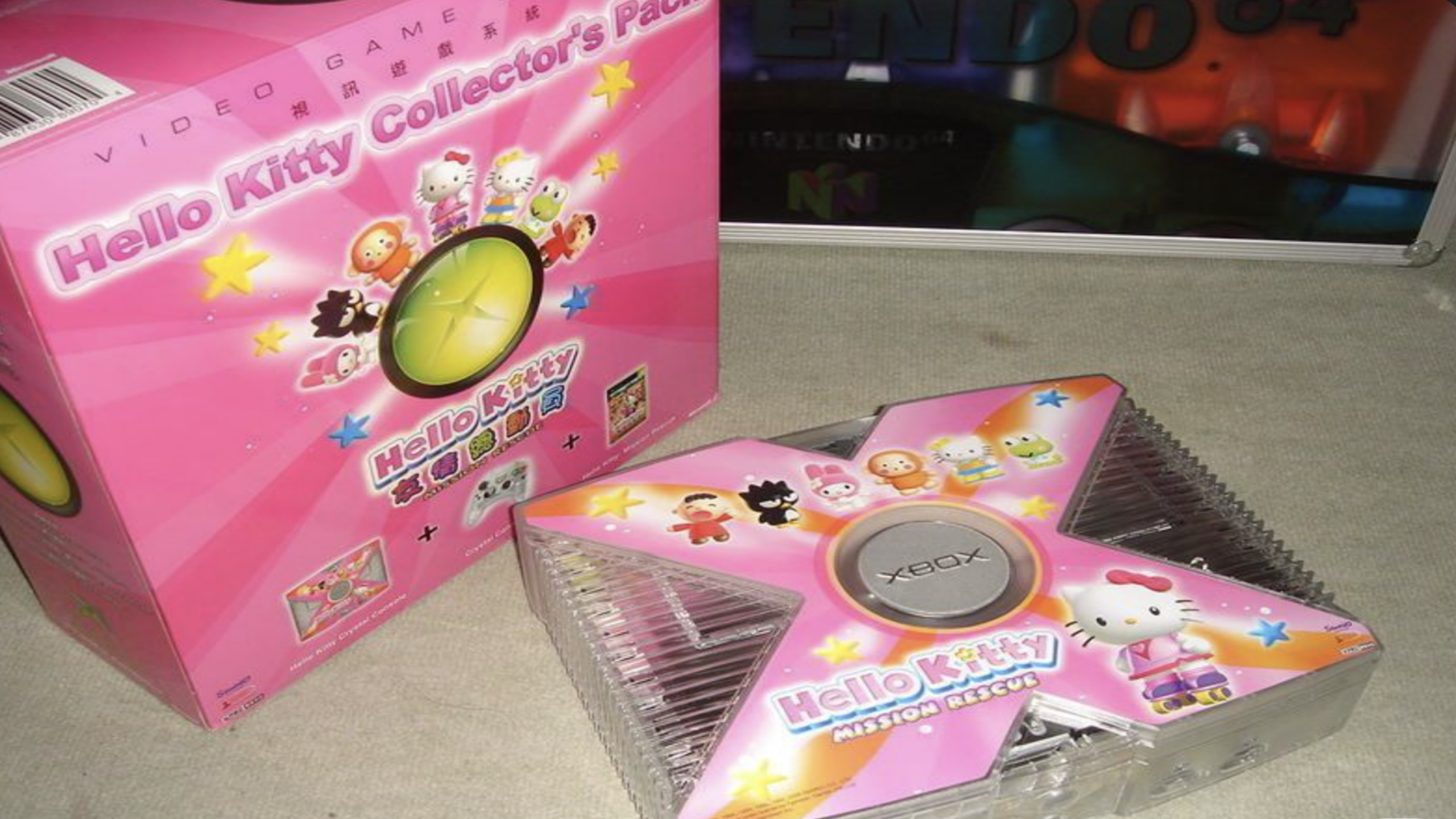 Hello Kitty special edition Xbox console pink design
