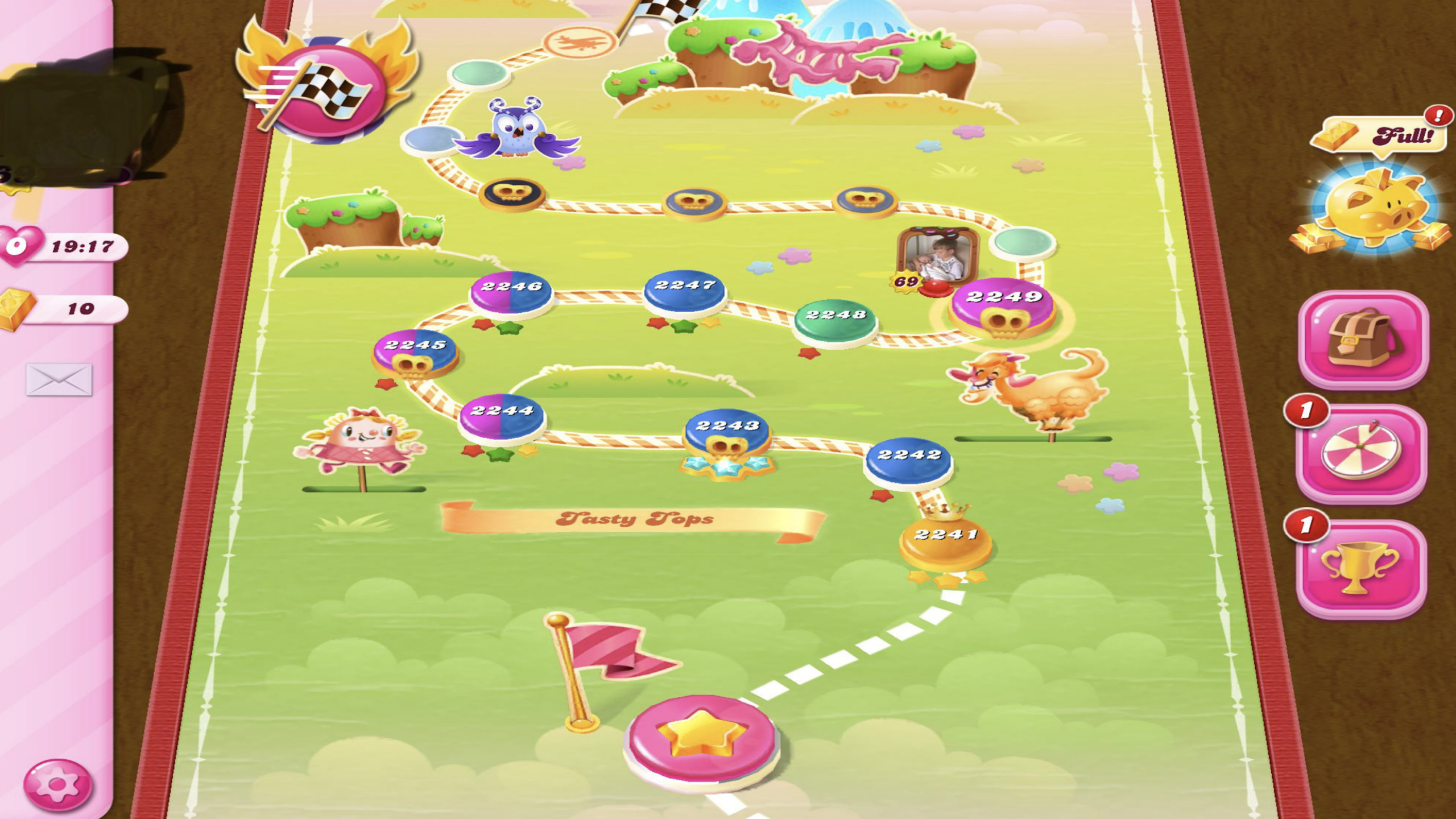 facebook games candy crush saga early levels classic puzzle gameplay