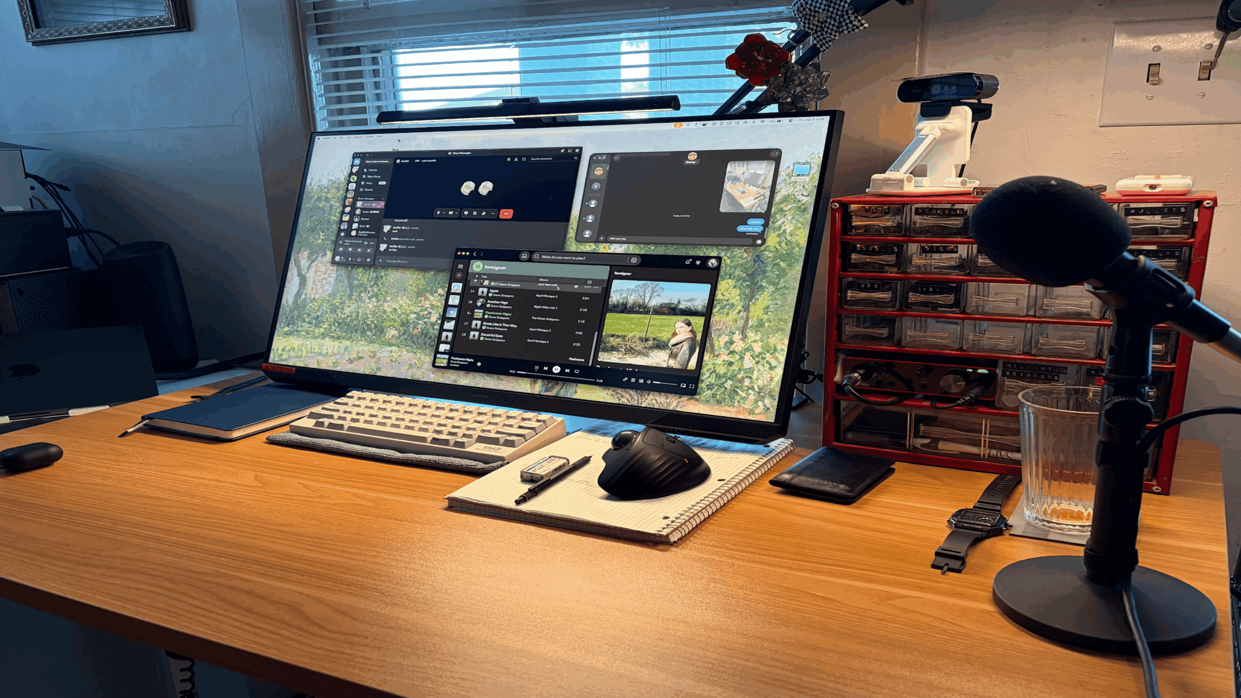 gaming rooms dual monitor ultrawide setup studio speakers rgb panels