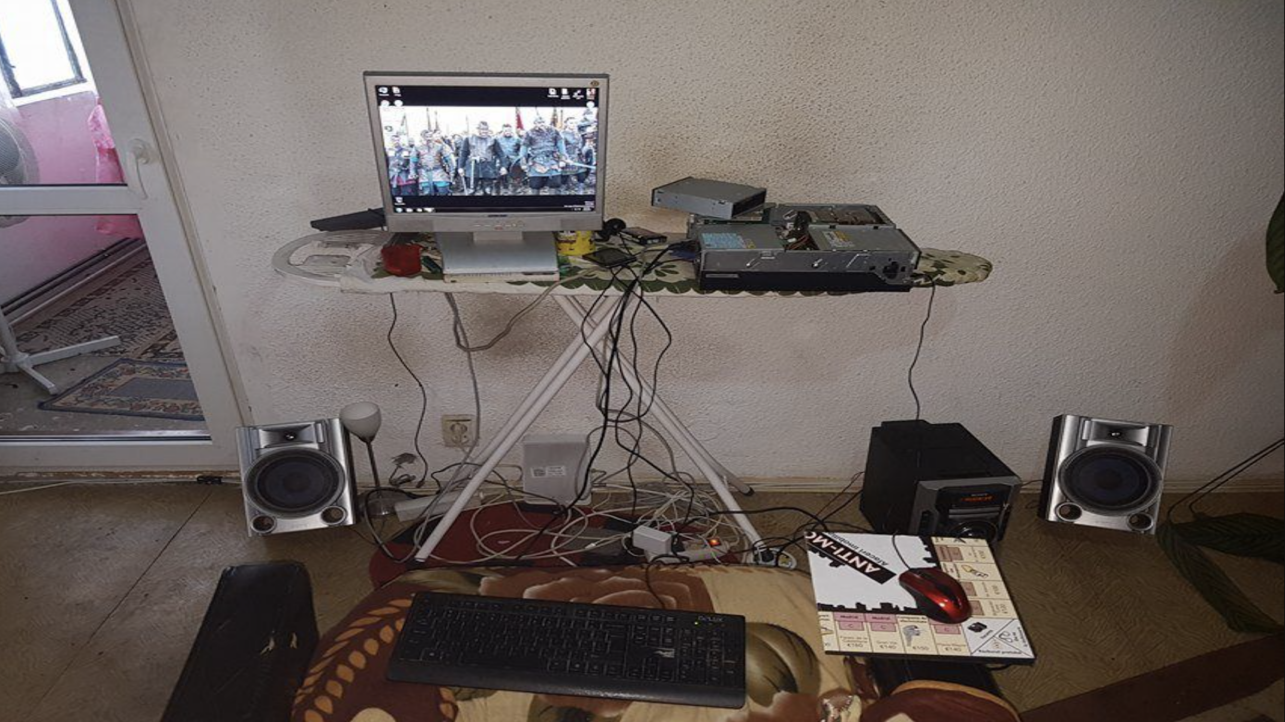 10 Weird Gaming Setups You Won’t Believe Actually Exist