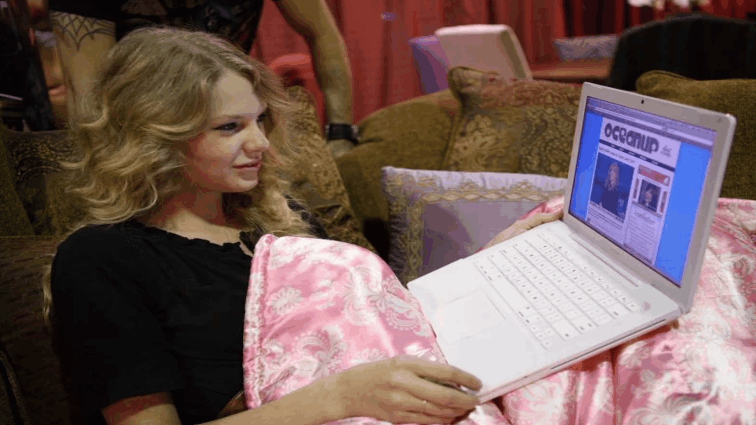 18 Photos of What the Internet Looked Like Before TikTok